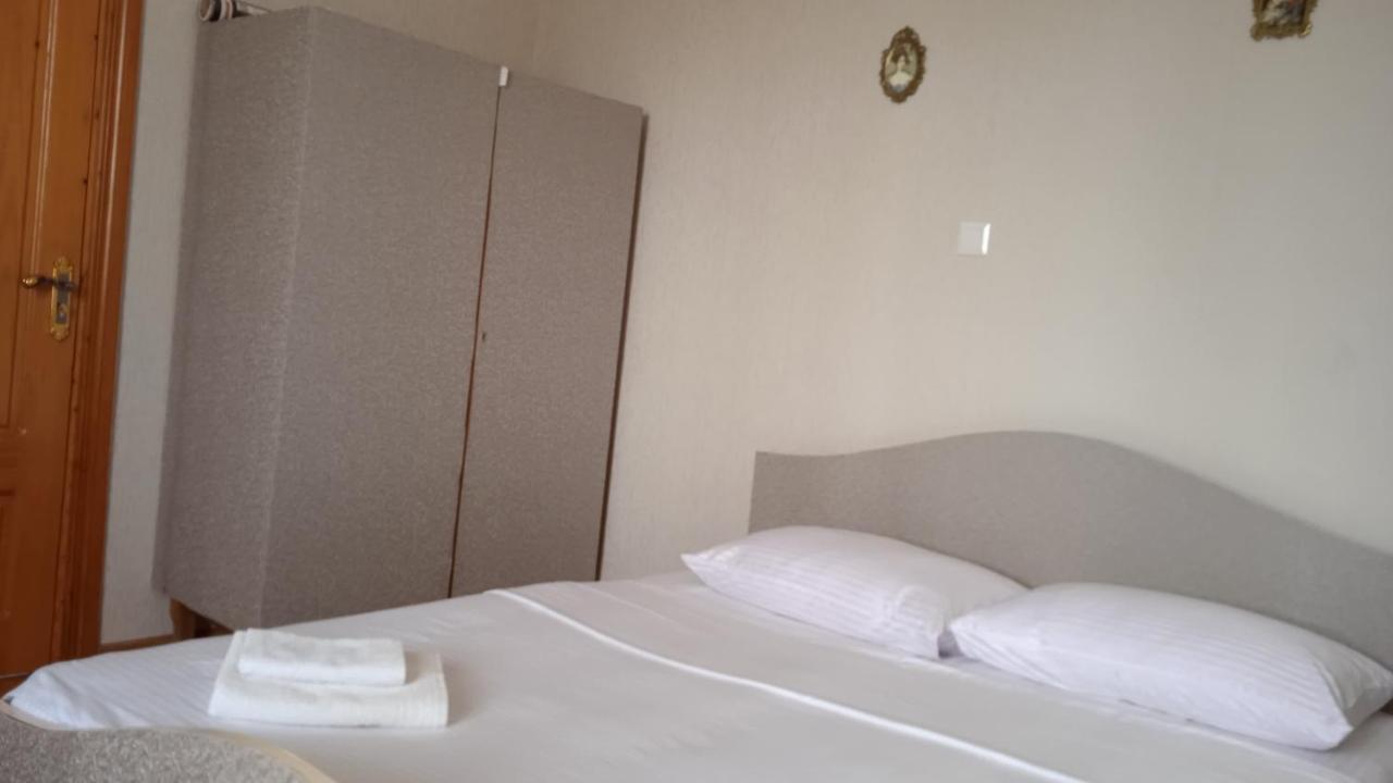 Sataplia District Hotel Kutaisi Ngoại thất bức ảnh