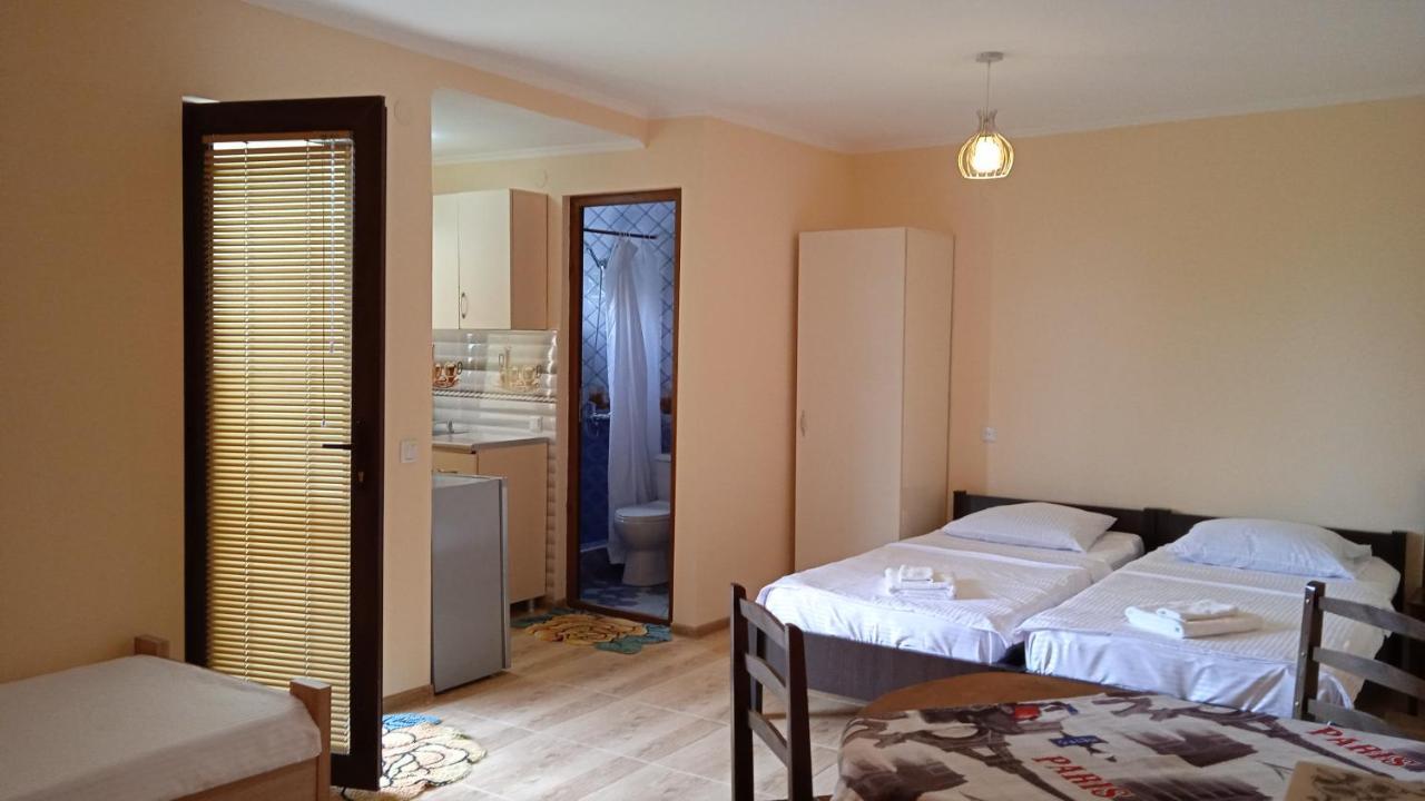 Sataplia District Hotel Kutaisi Ngoại thất bức ảnh